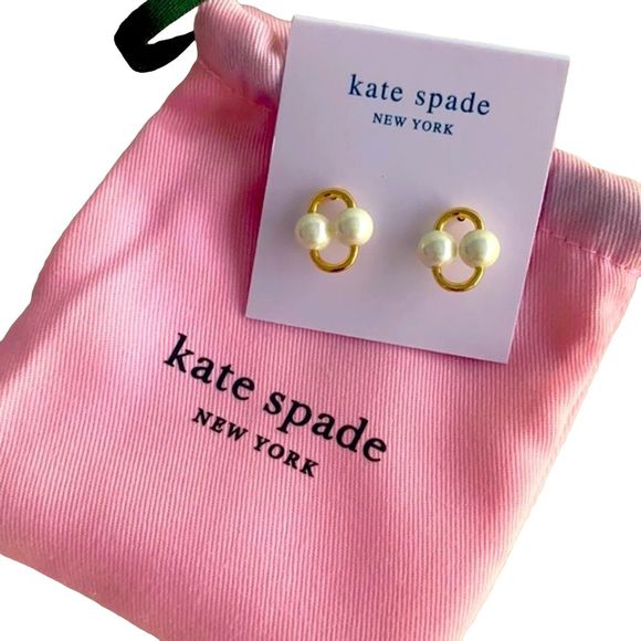 NWT KATE SPADE Nouveau Pearl Studs Gold Faux Pearls White Multi WBRUH624 $69